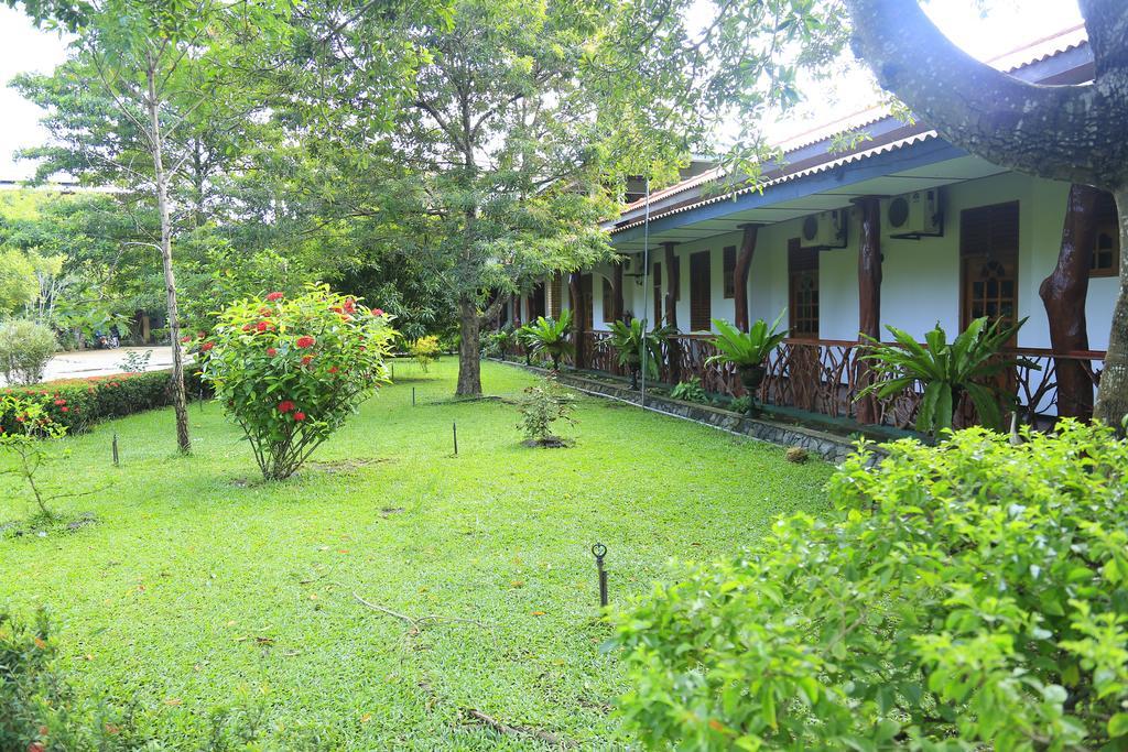 วิลา ซาฟารี Hotel ทิซซามาฮารามา ภายนอก รูปภาพ